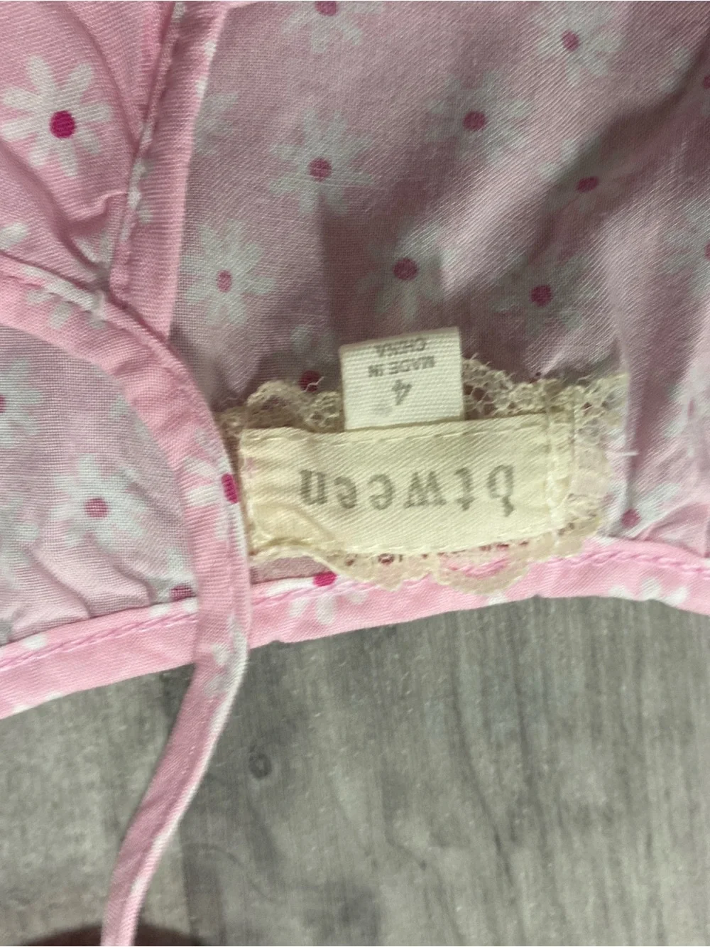 btween Pink Daisy Button-Front Crop Top